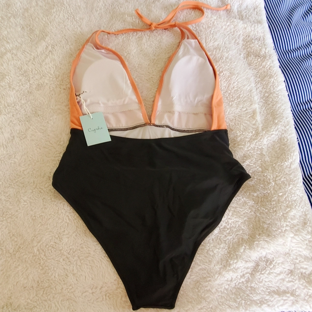 BRAND NEW Cupshe one piece colorblock swimsuit - Picture 3 of 5